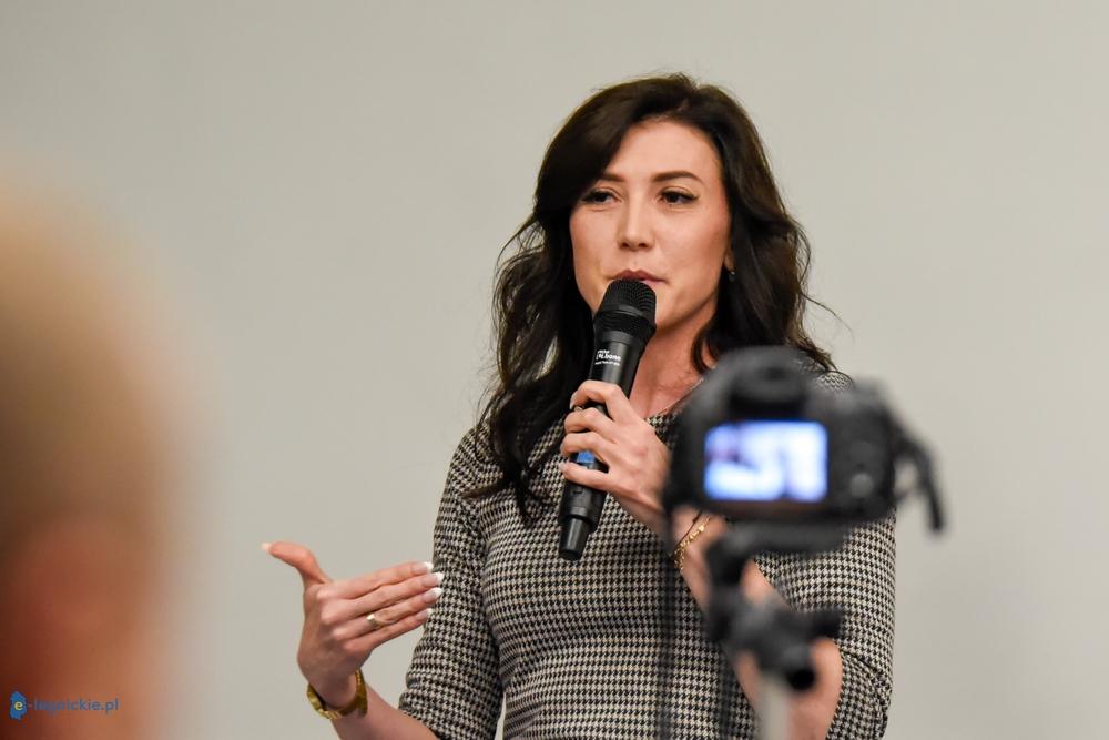 Ewa Zajączkowska-Hernik w Legnicy. Słowa jak ostrze skalpela (FOTO)