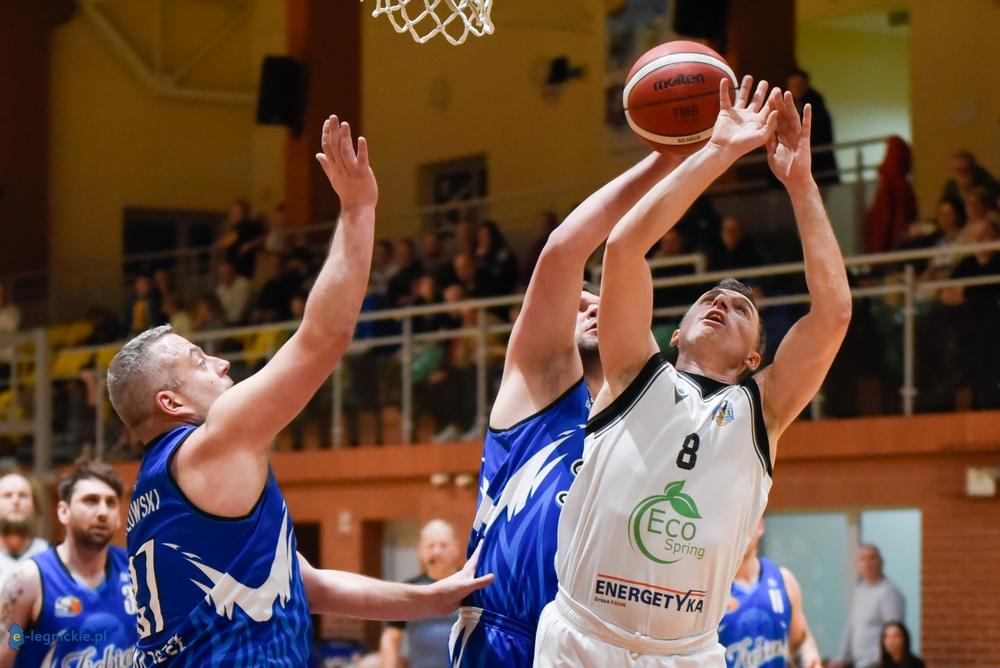 Basket Legnica zakończył rundę zasadniczą wygraną (FOTO)