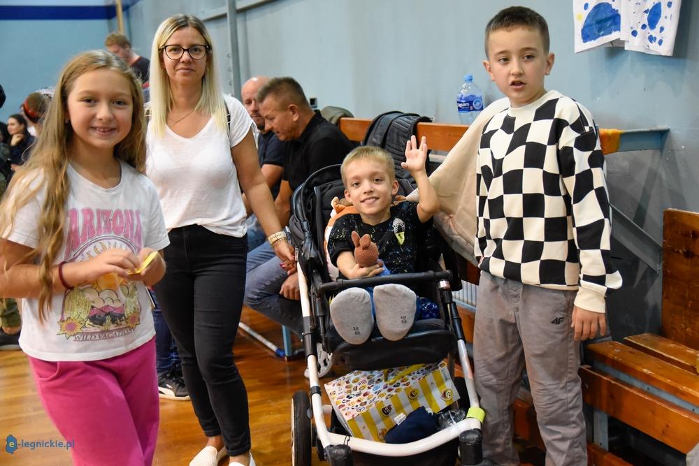 Zagrali dla Chrupka otwierając serca i portfele kibiców (FOTO)