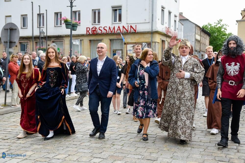 „Bolesław Chrobry – król Polski”. Dni Chojnowa 2025 rozpoczęte (FOTO)