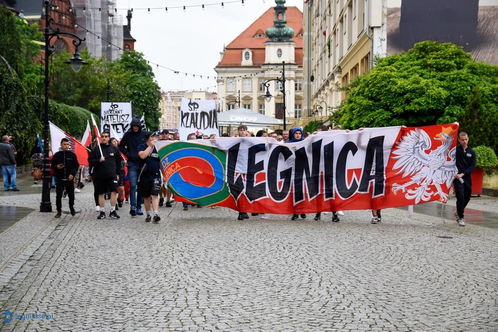 Marsz Pamięci w centrum Legnicy (FOTO)