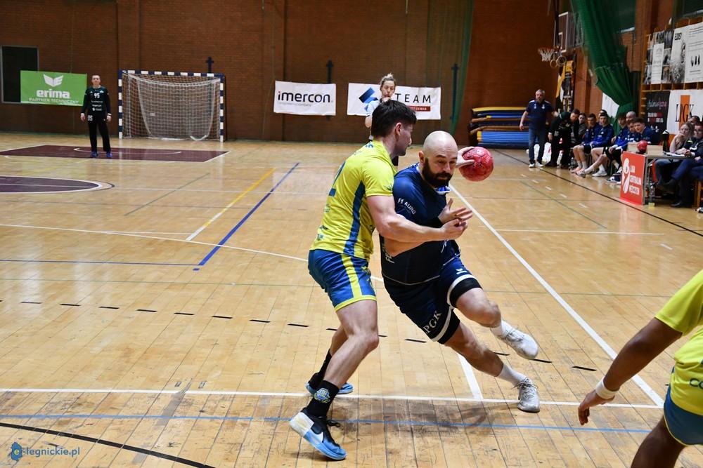 Wysoka przegrana Siódemki ze Stalą (FOTO)