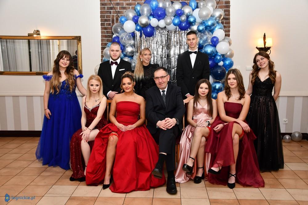 Studniówka legnickiej  "budowlanki" (FOTO)