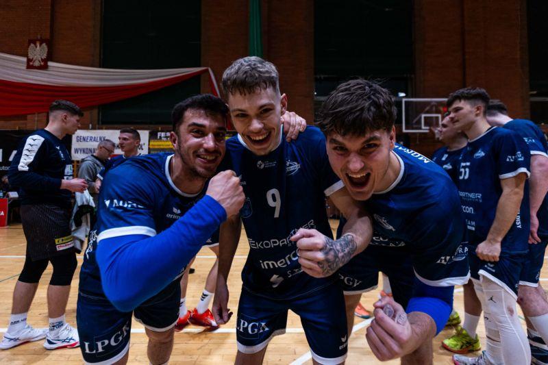 Siódemka Miedź nie dała szans beniaminkowi