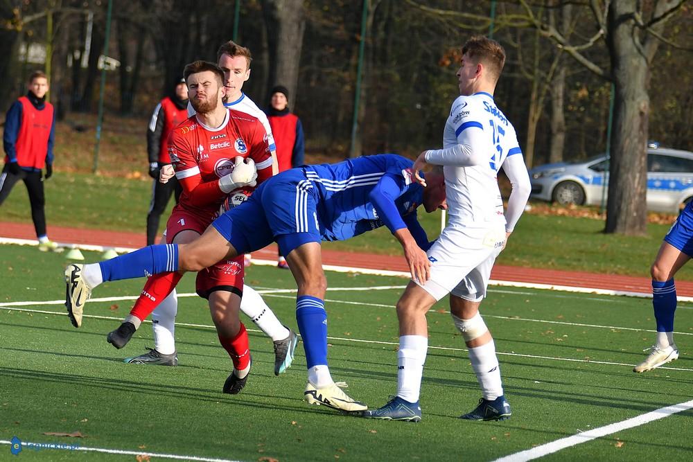 Wiosenny falstart rezerw Miedzi (FOTO)