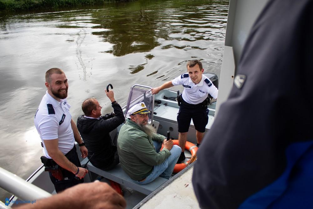 Przerwany rejs. Ewakuowani pasażerowie (FOTO)