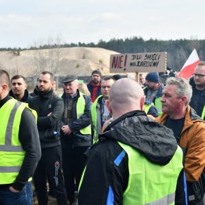 protest-przeciw-odpadom-chojnow-fot-zjak088