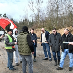 protest-przeciw-odpadom-chojnow-fot-zjak098