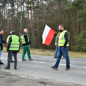 protest-przeciw-odpadom-chojnow-fot-zjak164