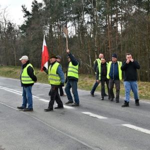 protest-przeciw-odpadom-chojnow-fot-zjak167