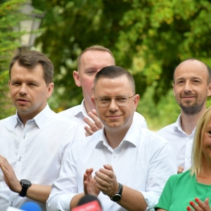lista-pis-fot-zjak065.jpg