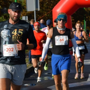 bieg-polmaraton-fot-ewajak130.jpg