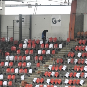 nowe-krzeselka-stadion-fot-zjak14.jpg