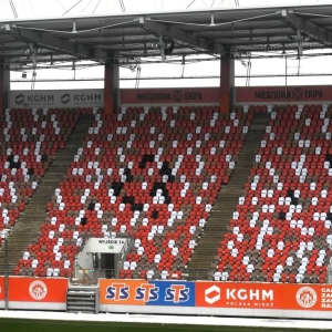 nowe-krzeselka-stadion-fot-zjak16.jpg