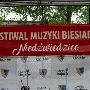 Festiwal-Muzyki-Biesiadnej-w-Niedzwiedzicach-fot-jakub-wieczorek070.jpg