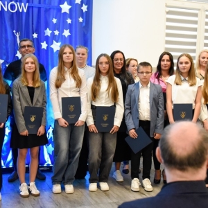 25.09.24-stypendia-gminy-chojnow_153.jpg