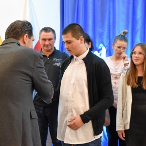 25.09.24-stypendia-gminy-chojnow_31.jpg