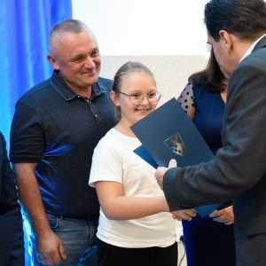 25.09.24-stypendia-gminy-chojnow_47.jpg