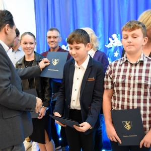 25.09.24-stypendia-gminy-chojnow_52.jpg