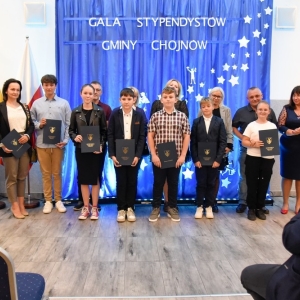 25.09.24-stypendia-gminy-chojnow_54.jpg