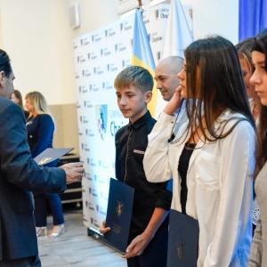 25.09.24-stypendia-gminy-chojnow_56.jpg