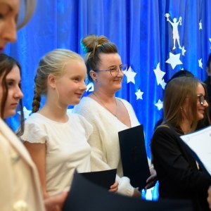 25.09.24-stypendia-gminy-chojnow_65.jpg