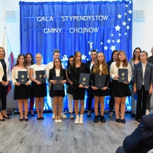 25.09.24-stypendia-gminy-chojnow_69.jpg