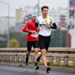 06.10.24-polmaraton-legnica_11.jpg