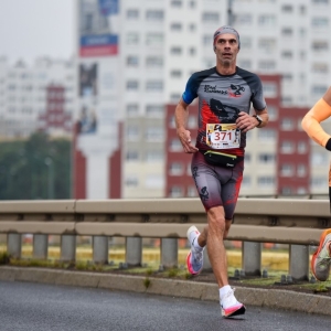 06.10.24-polmaraton-legnica_15.jpg