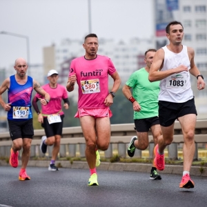 06.10.24-polmaraton-legnica_43.jpg