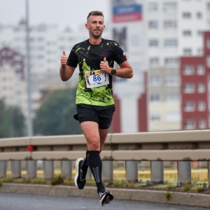 06.10.24-polmaraton-legnica_58.jpg