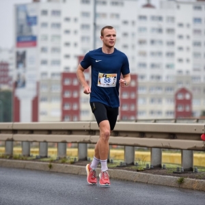 06.10.24-polmaraton-legnica_64.jpg