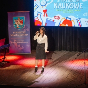 stypendia-jawor-fot-UM02.jpg