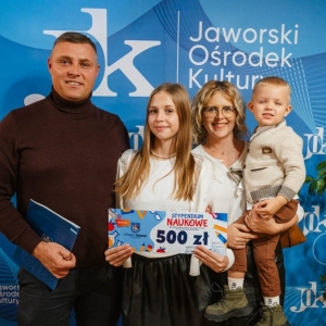 stypendia-jawor-fot-UM30.jpg
