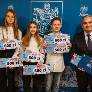 stypendia-jawor-fot-UM33.jpg