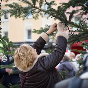 07.12.24-UBIERANIE-CHOINKI-JARMARK-ZLOTORYJA-FOT-BS_100.jpg