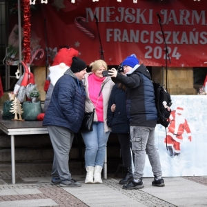 07.12.24-UBIERANIE-CHOINKI-JARMARK-ZLOTORYJA-FOT-BS_19.jpg