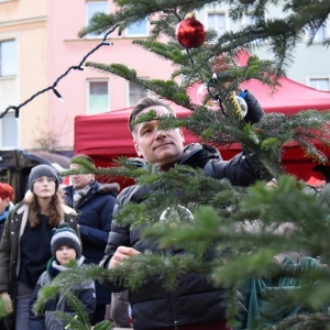 07.12.24-UBIERANIE-CHOINKI-JARMARK-ZLOTORYJA-FOT-BS_87.jpg