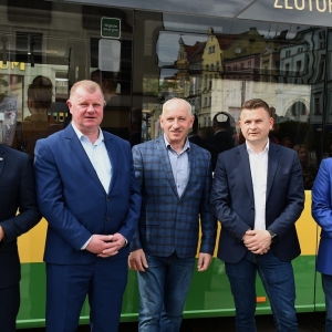 autobusy-zlotoryja-fot-zjak33.JPG