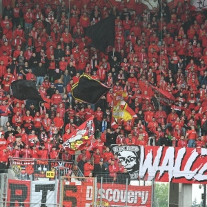 kibice-zl-widzew-fot-ewajak079.JPG