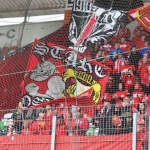 kibice-zl-widzew-fot-ewajak191.JPG