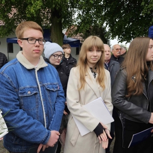 tablica-poswiecona-Pionierom-Osadnictwa-fot-jagoda-balicka24.jpg