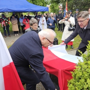tablica-poswiecona-Pionierom-Osadnictwa-fot-jagoda-balicka33.jpg