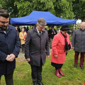 tablica-poswiecona-Pionierom-Osadnictwa-fot-jagoda-balicka49.jpg
