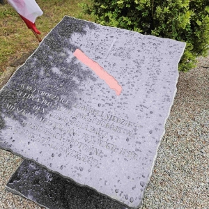 tablica-poswiecona-Pionierom-Osadnictwa-fot-jagoda-balicka65.jpg