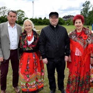 festiwal-zespolow-folkorystycznych06.jpg