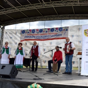 festiwal-zespolow-folkorystycznych23.jpg