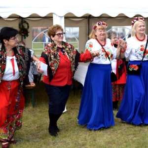festiwal-zespolow-folkorystycznych38.jpg