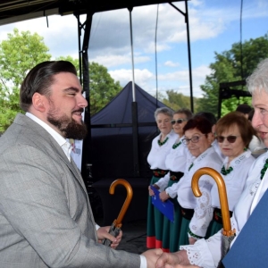 festiwal-zespolow-folkorystycznych42.jpg