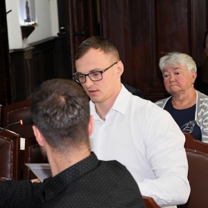głosowanie-sesja-jawor-fot-zjak35.JPG